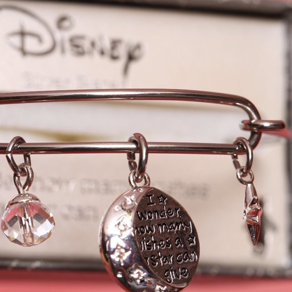 Winnie the Pooh Bracelet - Picture 5 of 5